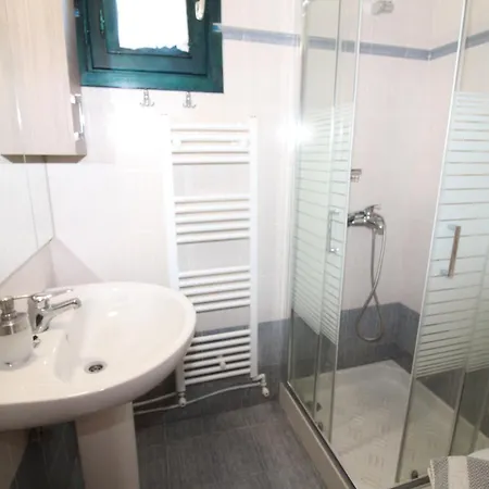 Apartment Olive House Elia Nikitis