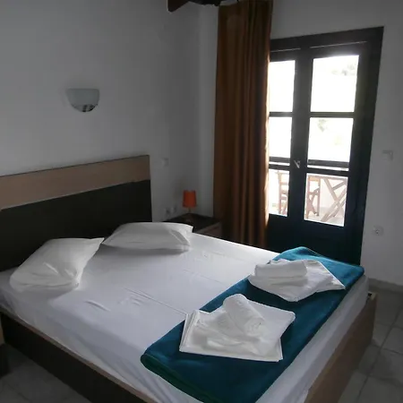 Olive House Apartament Elia Nikitis