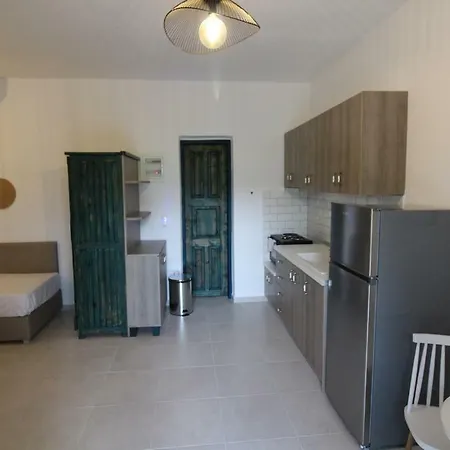 Apartment Olive House Elia Nikitis