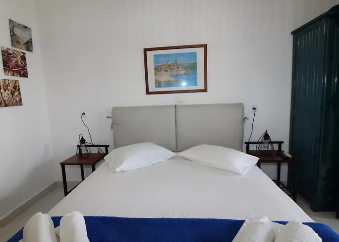 Apartment Olive House Elia Nikitis